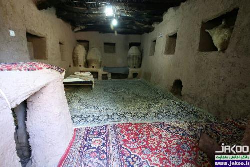 عکس یکی از اتاق های اقامت گاه بوم گردی ریسه با قدمتی بیش از صد سال