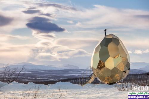 طراحی منحصربفرد یک سونا به شکل تخم مرغ طلایی